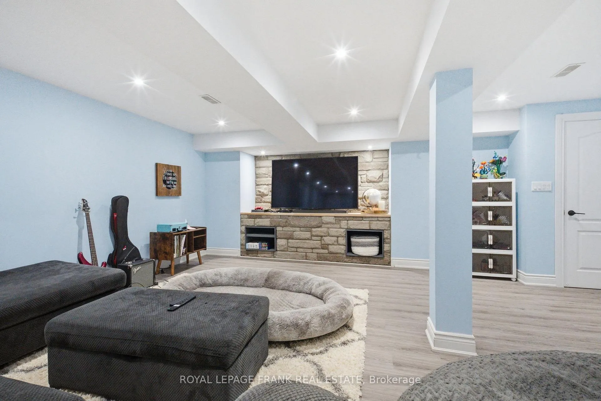 Photo 42 of Unit 39, 75 Vallance Way, Whitby, Brooklin — HOMEH