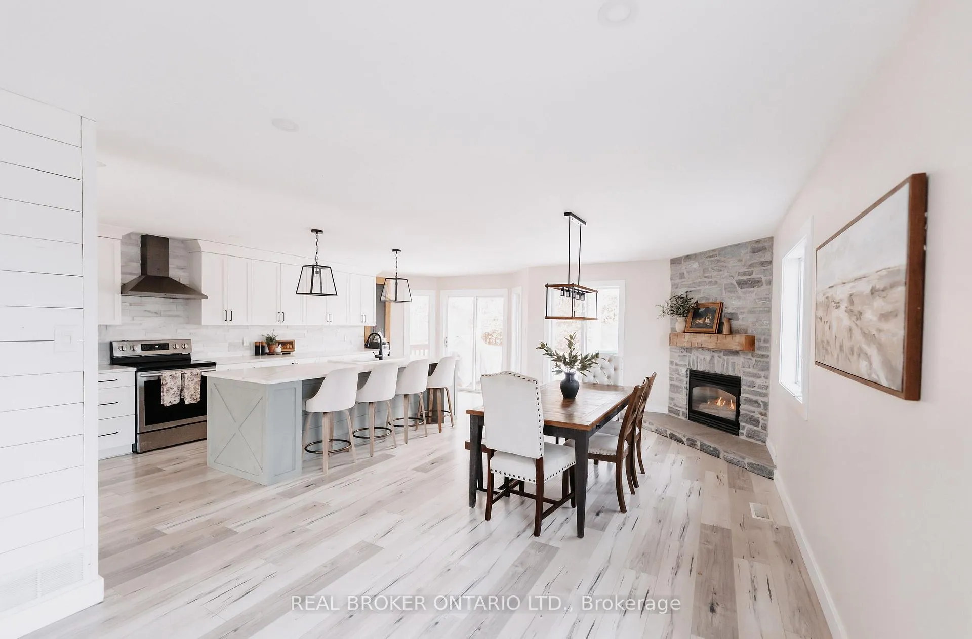 Photo 11 of 1391 Sutherland Drive, Ottawa, Manotick South to Roger Stevens — HOMEH