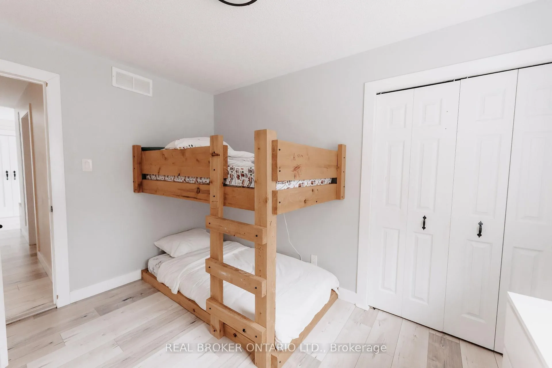 Photo 21 of 1391 Sutherland Drive, Ottawa, Manotick South to Roger Stevens — HOMEH
