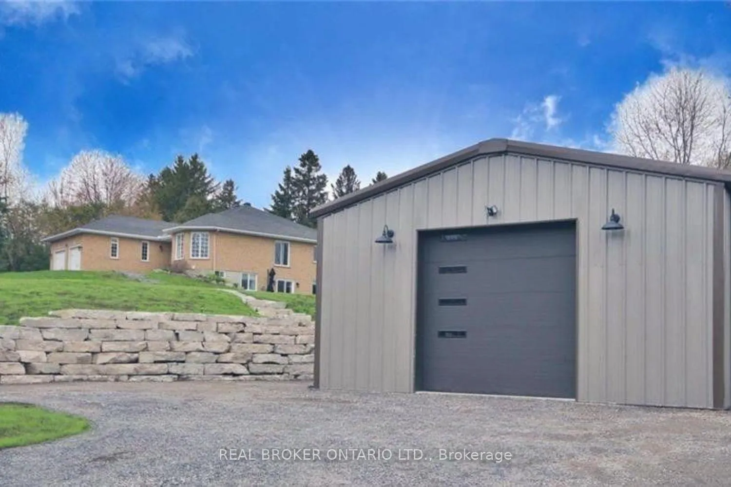 Photo 40 of 1391 Sutherland Drive, Ottawa, Manotick South to Roger Stevens — HOMEH