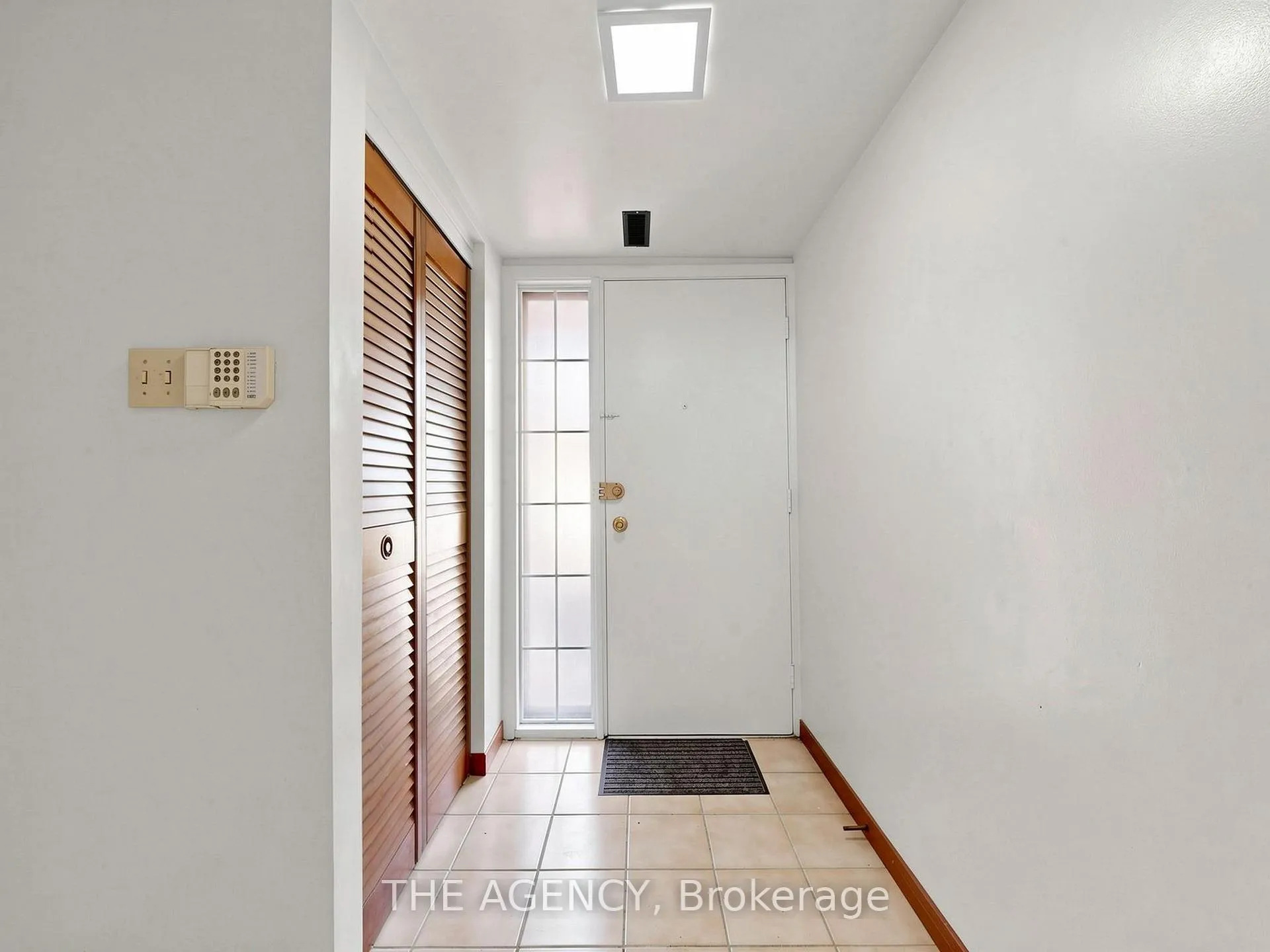 Photo 9 of Unit #33, 1559 Albion Road, Etobicoke, Mount Olive-Silverstone-Jamestown — HOMEH