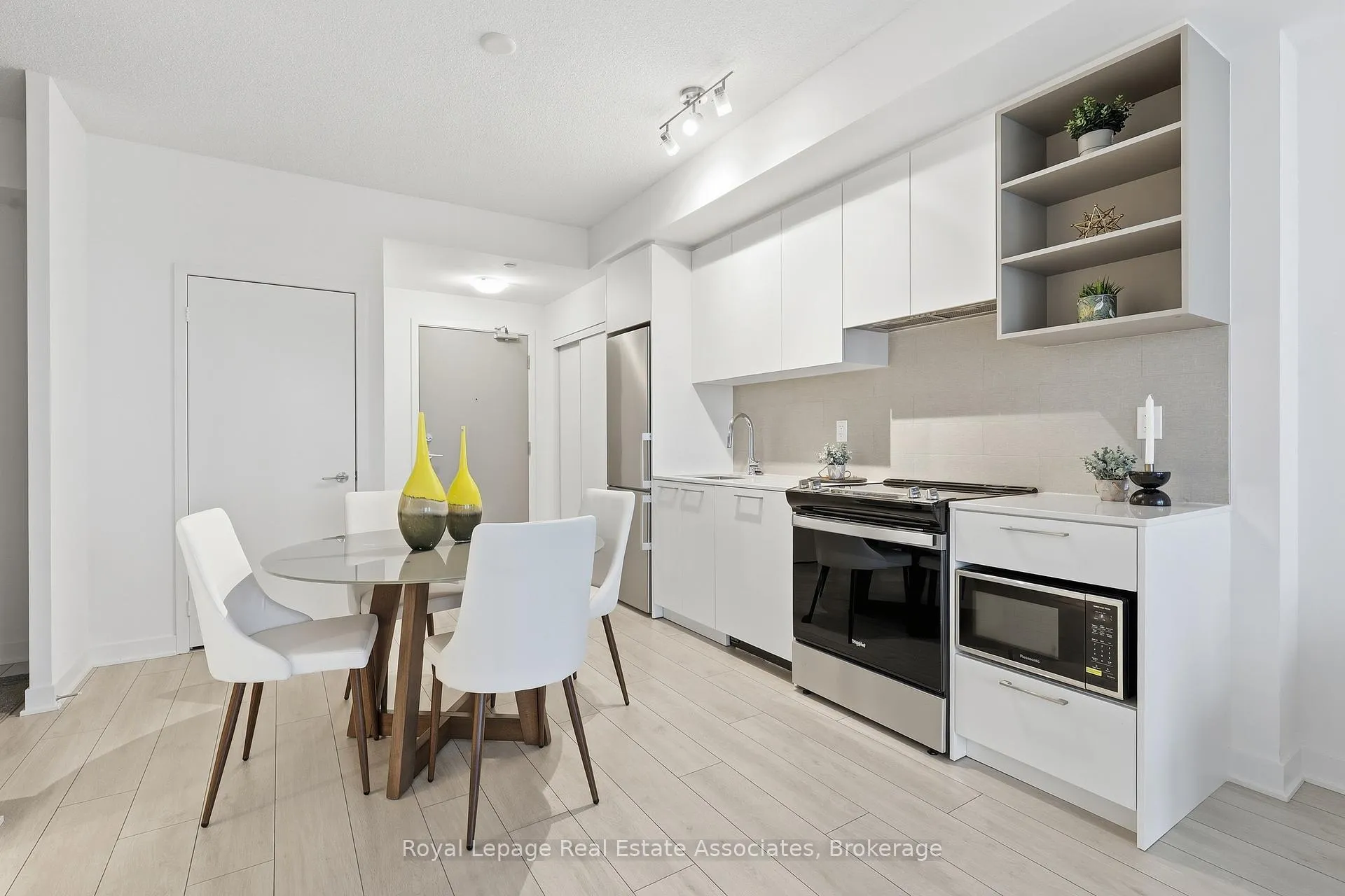 Photo 21 of 260 Malta Avenue, Brampton, Fletcher's Creek South — HOMEH