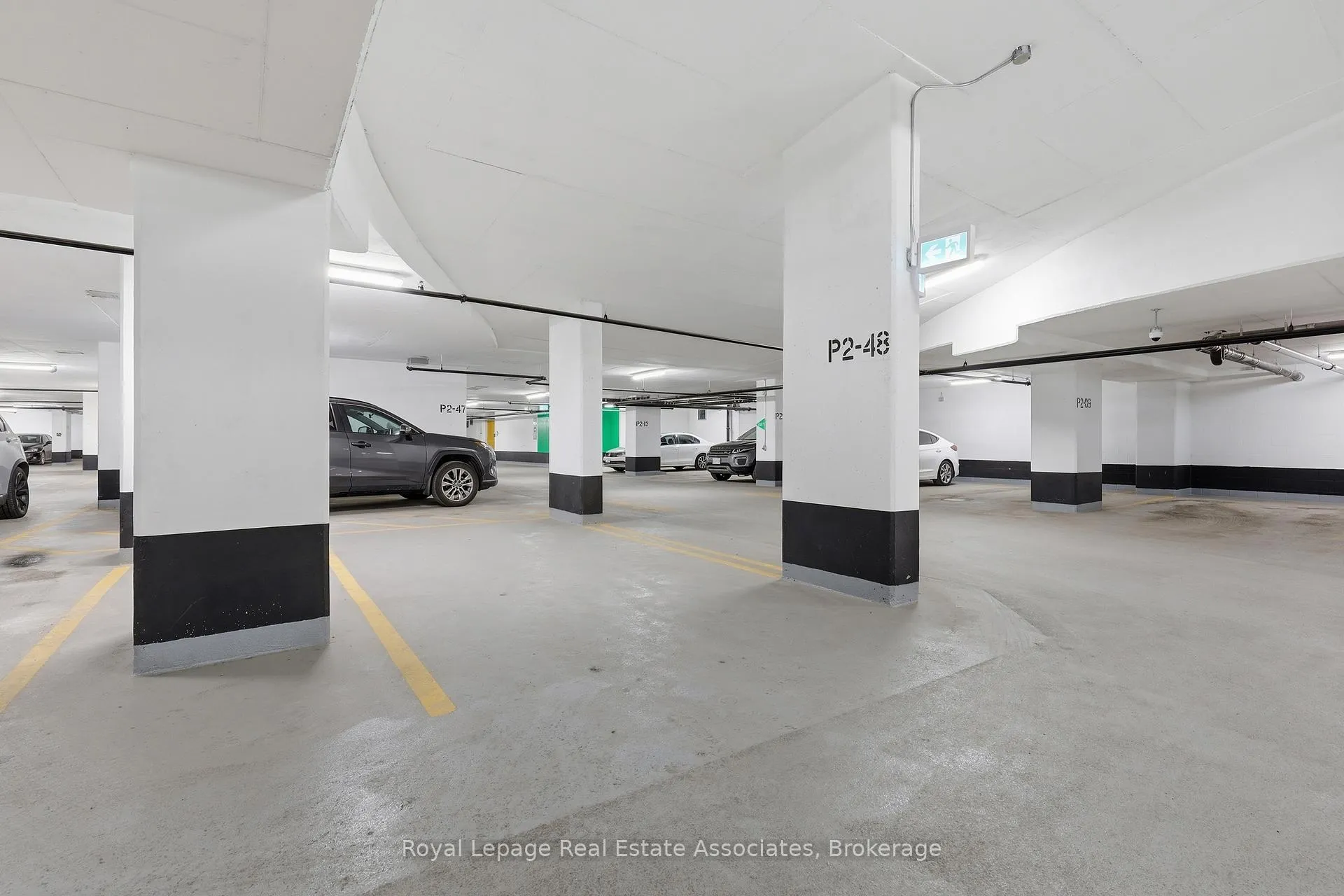 Photo 30 of 260 Malta Avenue, Brampton, Fletcher's Creek South — HOMEH