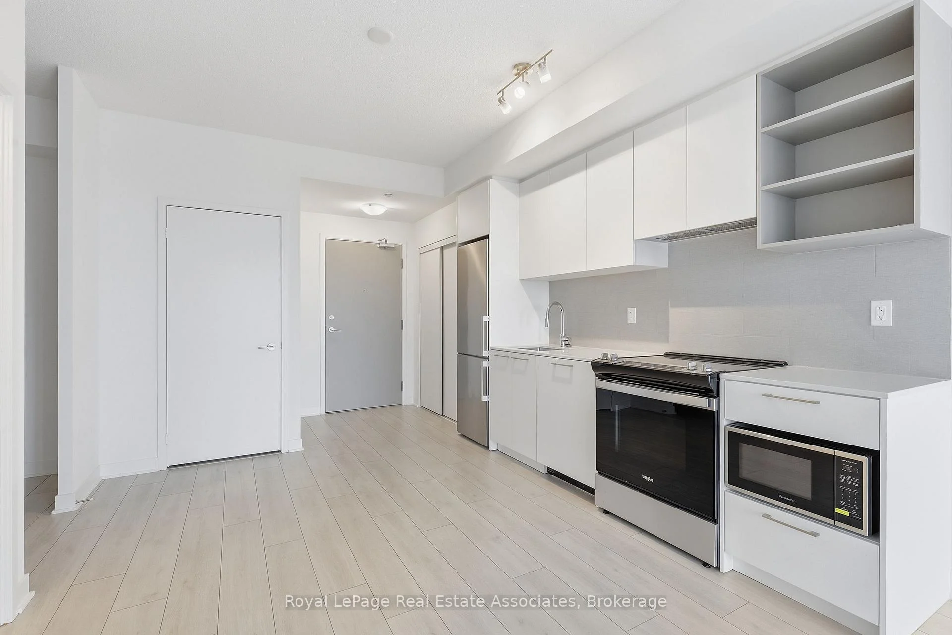 Photo 22 of 260 Malta Avenue, Brampton, Fletcher's Creek South — HOMEH