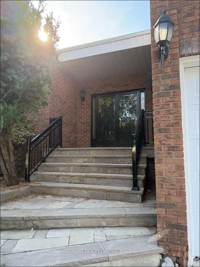 Photo 2 of 46 Ruscoe Crescent, Etobicoke, Willowridge-Martingrove-Richview — HOMEH