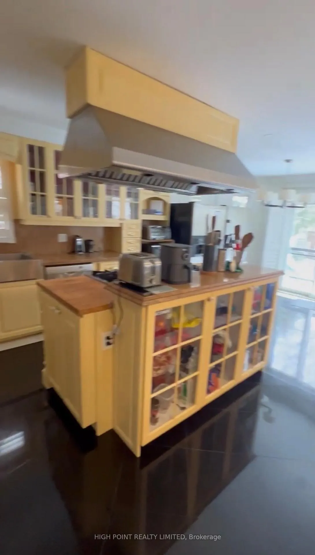 Photo 6 of 46 Ruscoe Crescent, Etobicoke, Willowridge-Martingrove-Richview — HOMEH