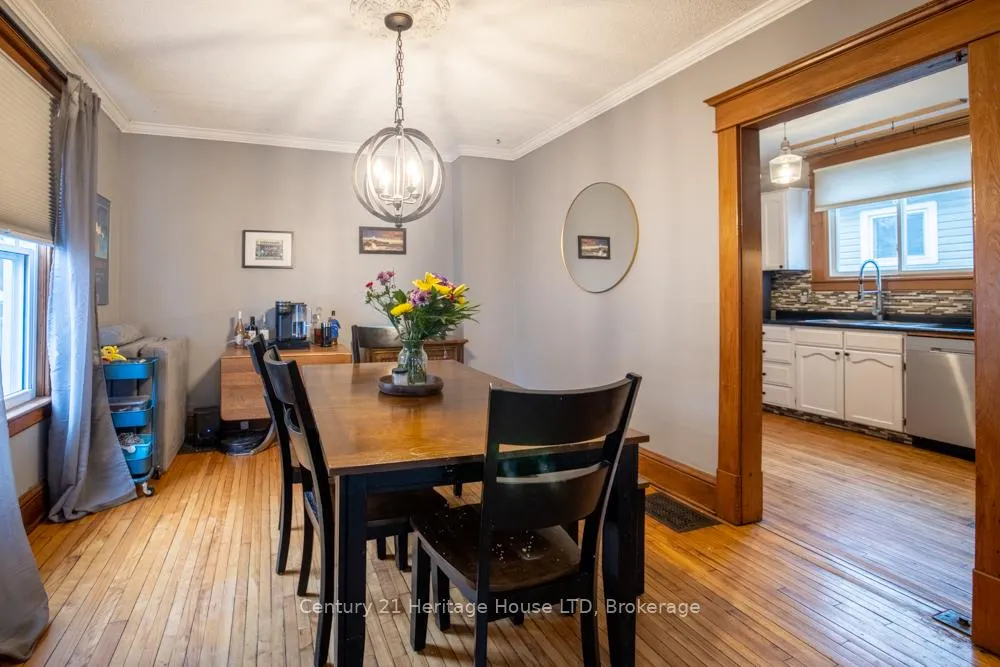 Photo 8 of 149 Bald Street, Welland, Broadway — HOMEH