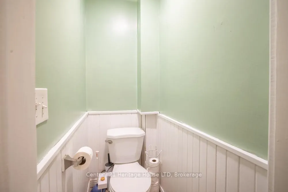 Photo 21 of 149 Bald Street, Welland, Broadway — HOMEH