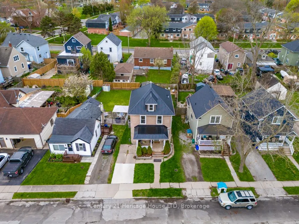 Photo 29 of 149 Bald Street, Welland, Broadway — HOMEH