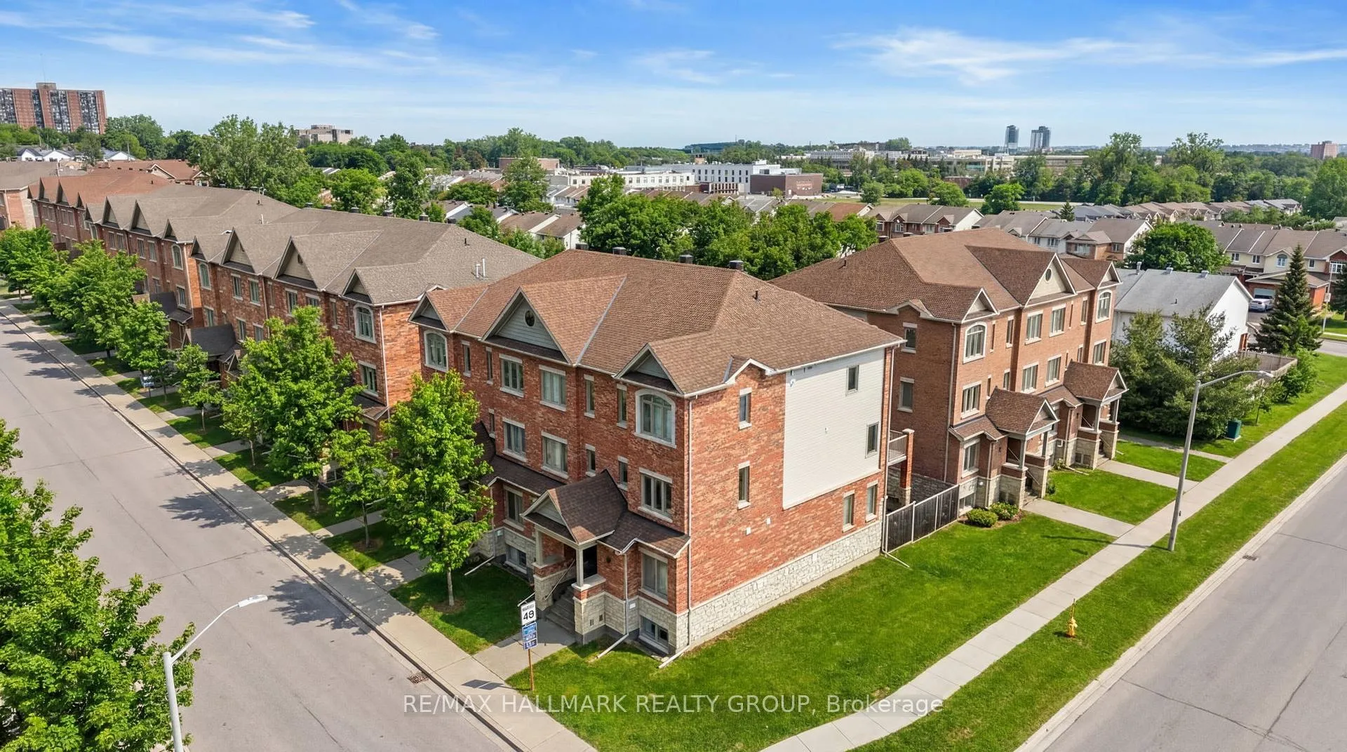 Photo 1 of 498 LeBoutillier Avenue, Ottawa, Carson Meadows — HOMEH