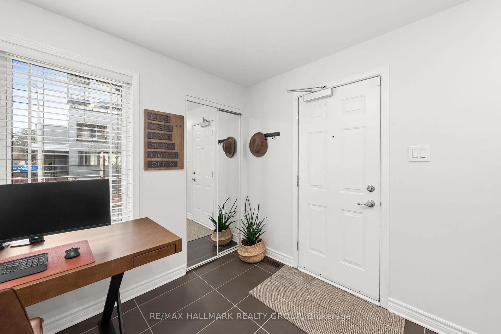 Photo 3 of 498 LeBoutillier Avenue, Ottawa, Carson Meadows — HOMEH