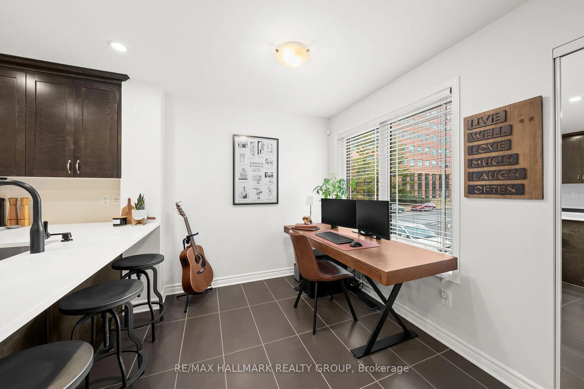 Photo 5 of 498 LeBoutillier Avenue, Ottawa, Carson Meadows — HOMEH
