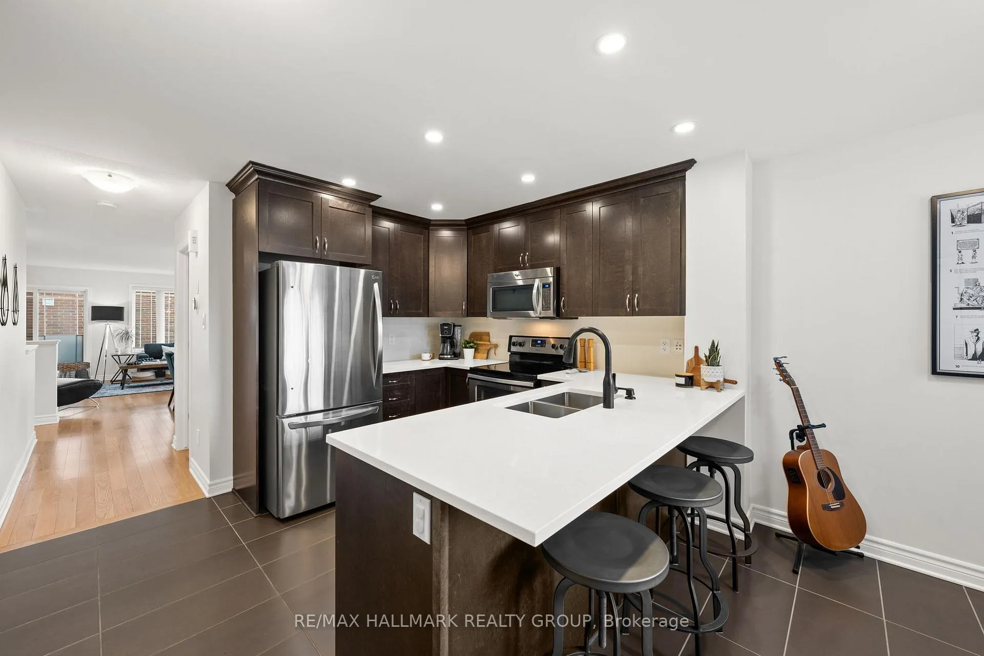 Photo 6 of 498 LeBoutillier Avenue, Ottawa, Carson Meadows — HOMEH