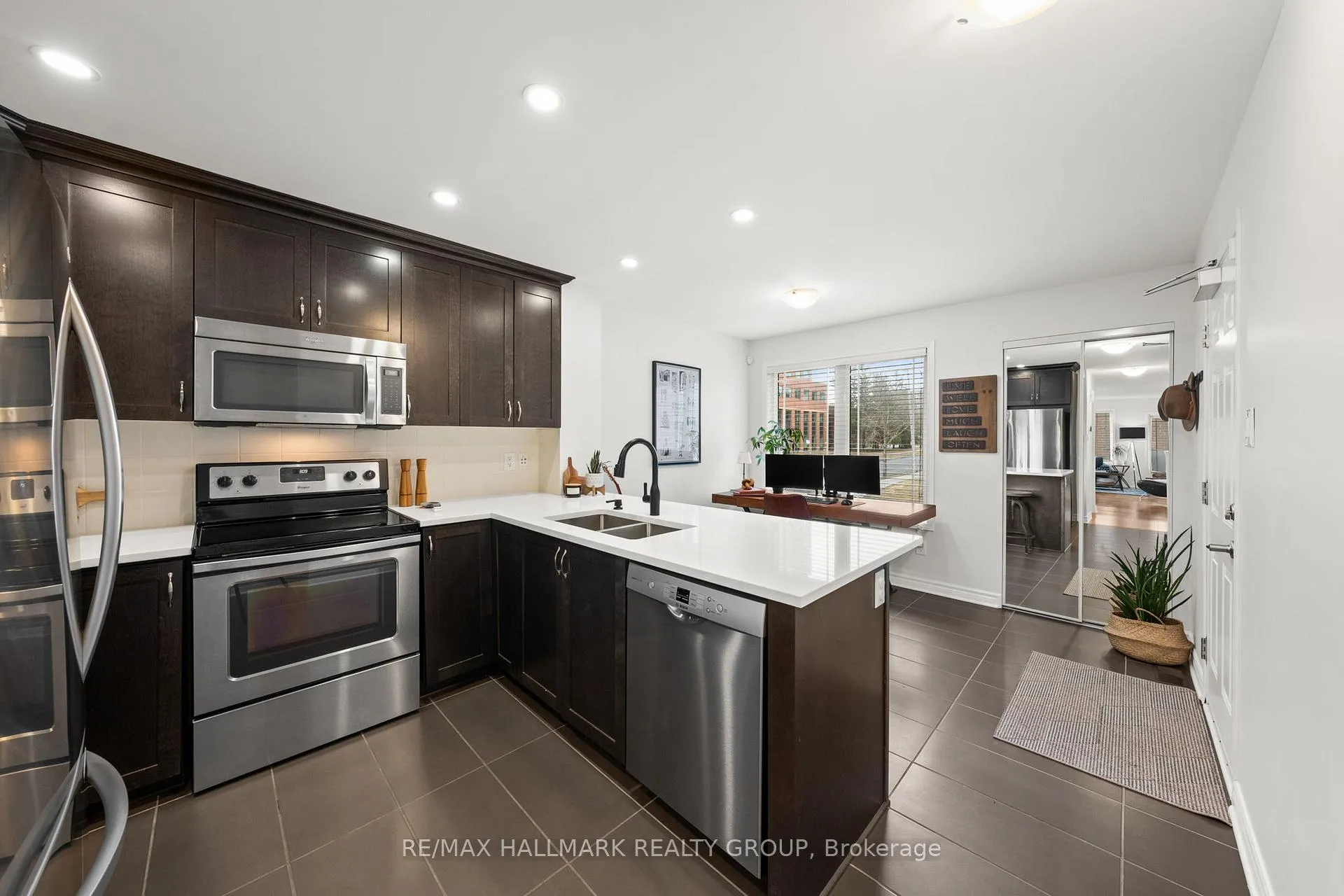 Photo 8 of 498 LeBoutillier Avenue, Ottawa, Carson Meadows — HOMEH