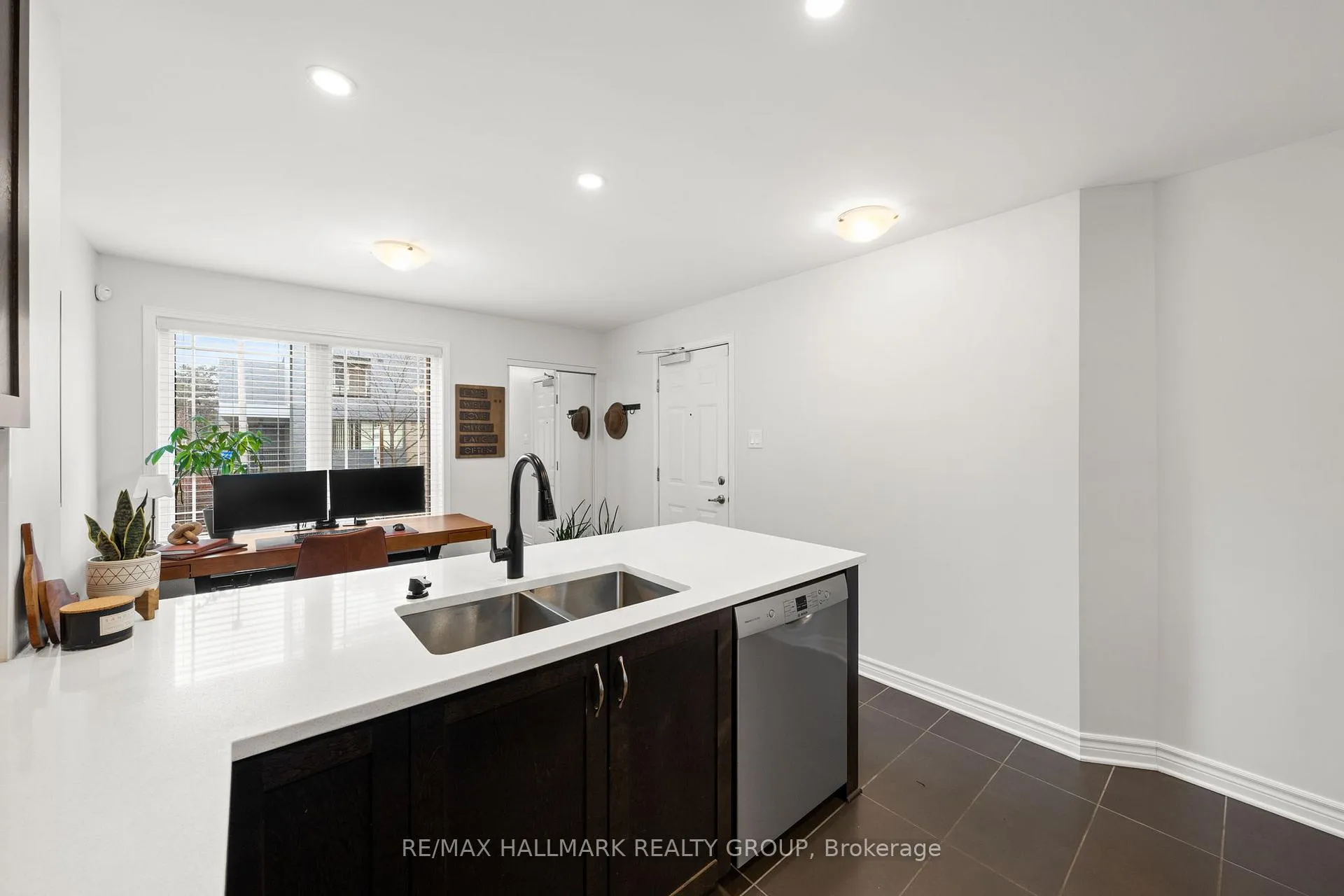 Photo 9 of 498 LeBoutillier Avenue, Ottawa, Carson Meadows — HOMEH