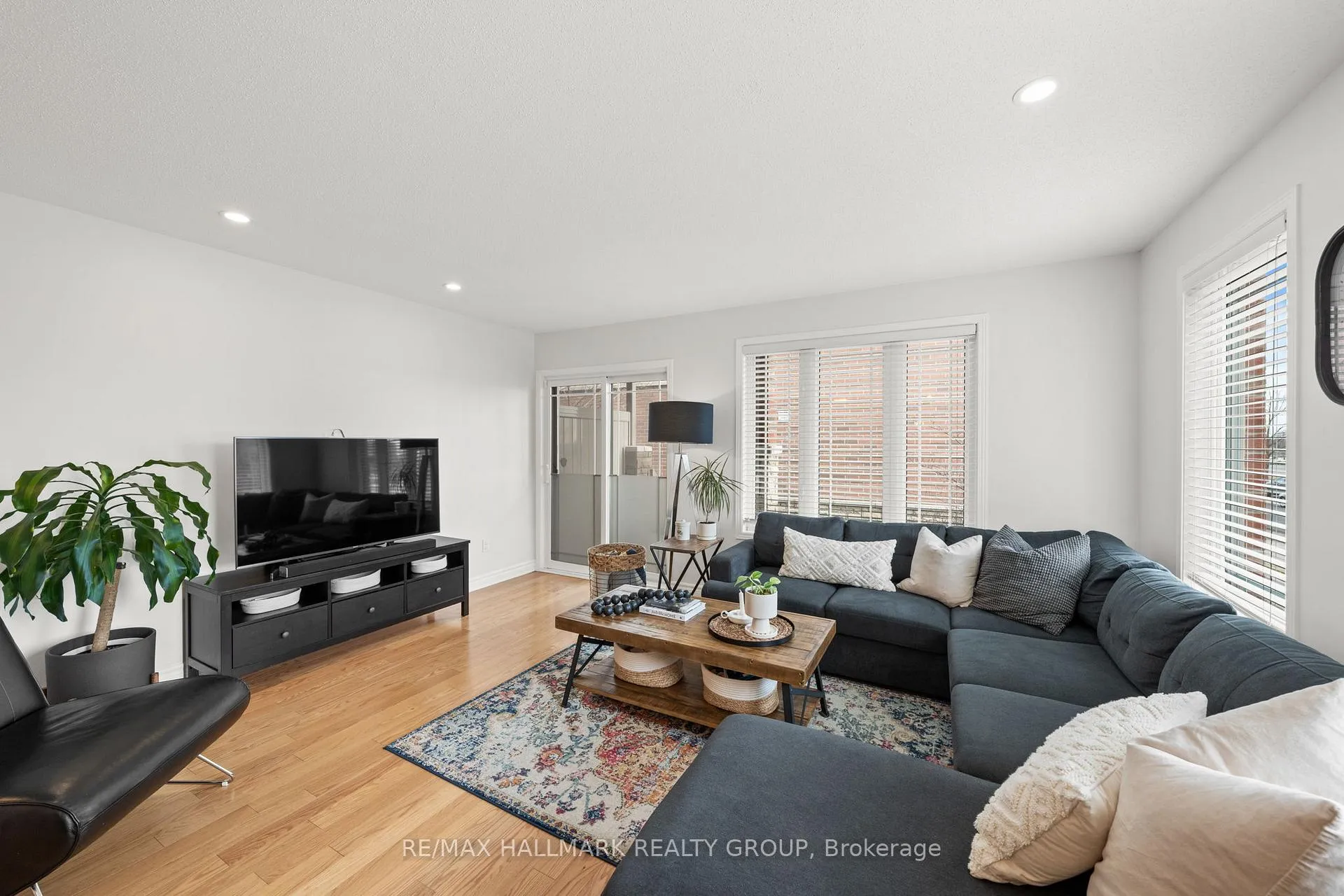 Photo 14 of 498 LeBoutillier Avenue, Ottawa, Carson Meadows — HOMEH