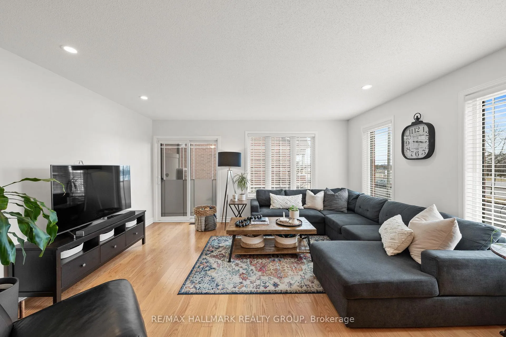 Photo 15 of 498 LeBoutillier Avenue, Ottawa, Carson Meadows — HOMEH