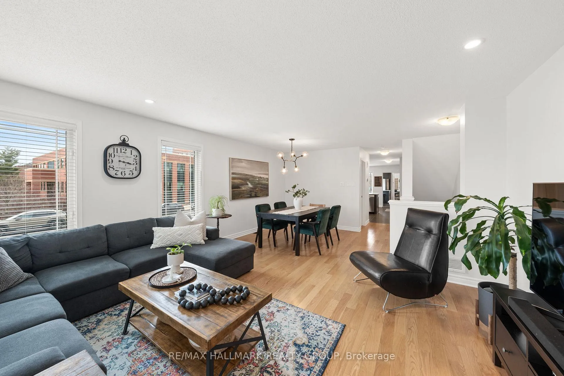 Photo 16 of 498 LeBoutillier Avenue, Ottawa, Carson Meadows — HOMEH