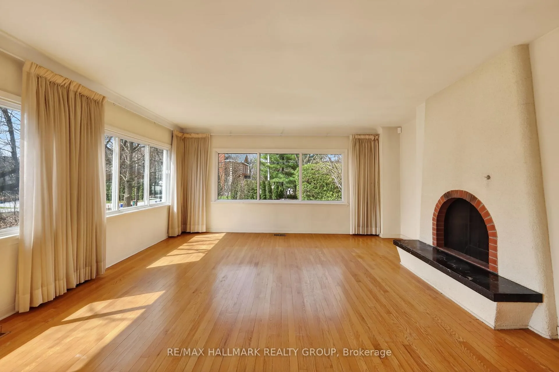 Photo 20 of 570 Minto Place, Ottawa, Rockcliffe — HOMEH