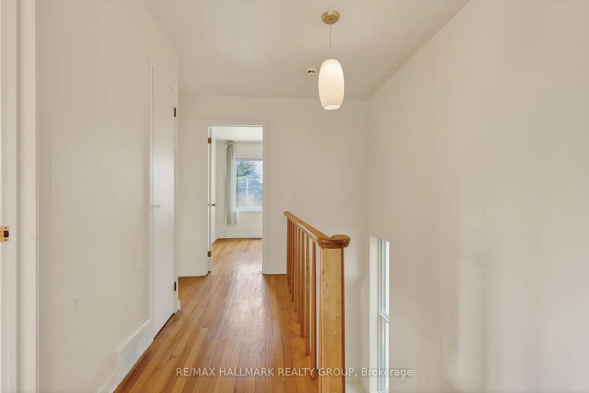Photo 33 of 570 Minto Place, Ottawa, Rockcliffe — HOMEH
