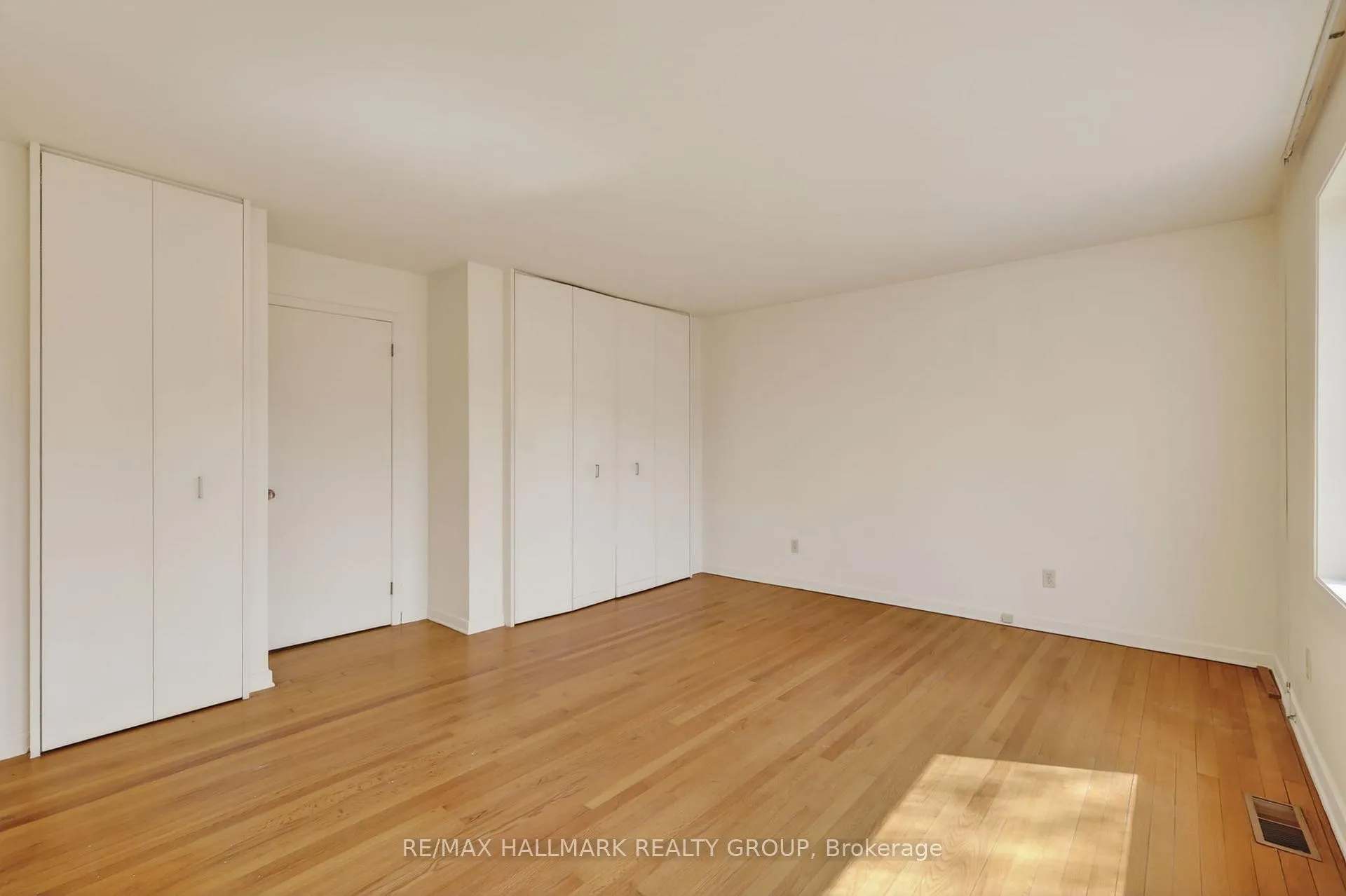 Photo 36 of 570 Minto Place, Ottawa, Rockcliffe — HOMEH