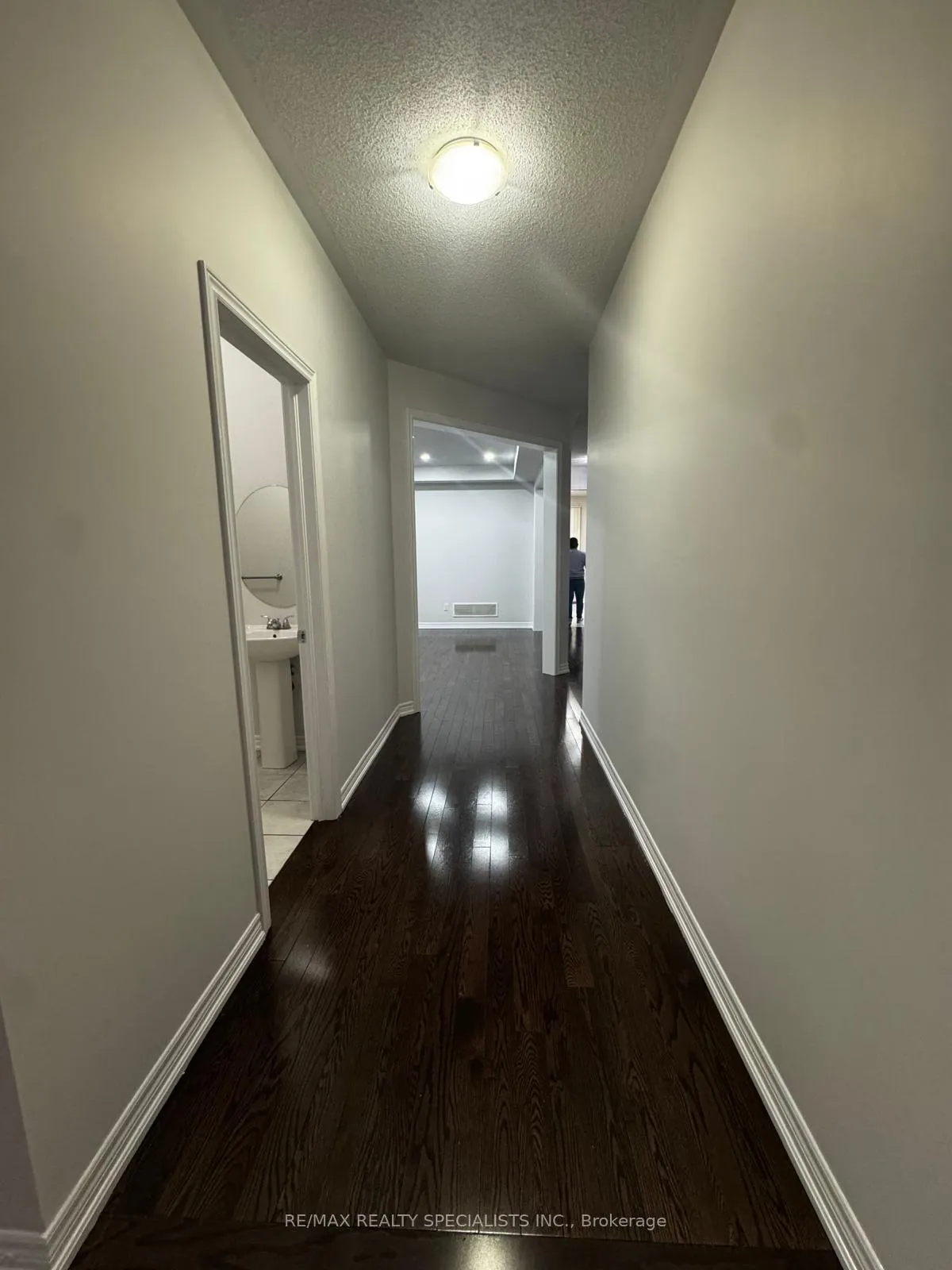 Photo 4 of 46 Valley Drive, Brampton, Snelgrove — HOMEH