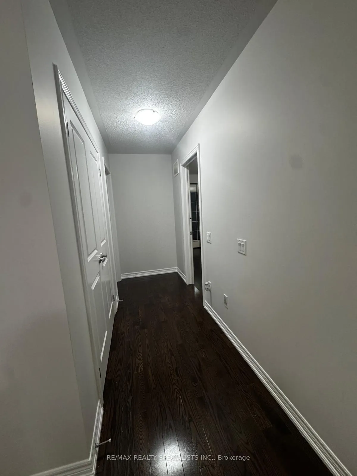 Photo 15 of 46 Valley Drive, Brampton, Snelgrove — HOMEH