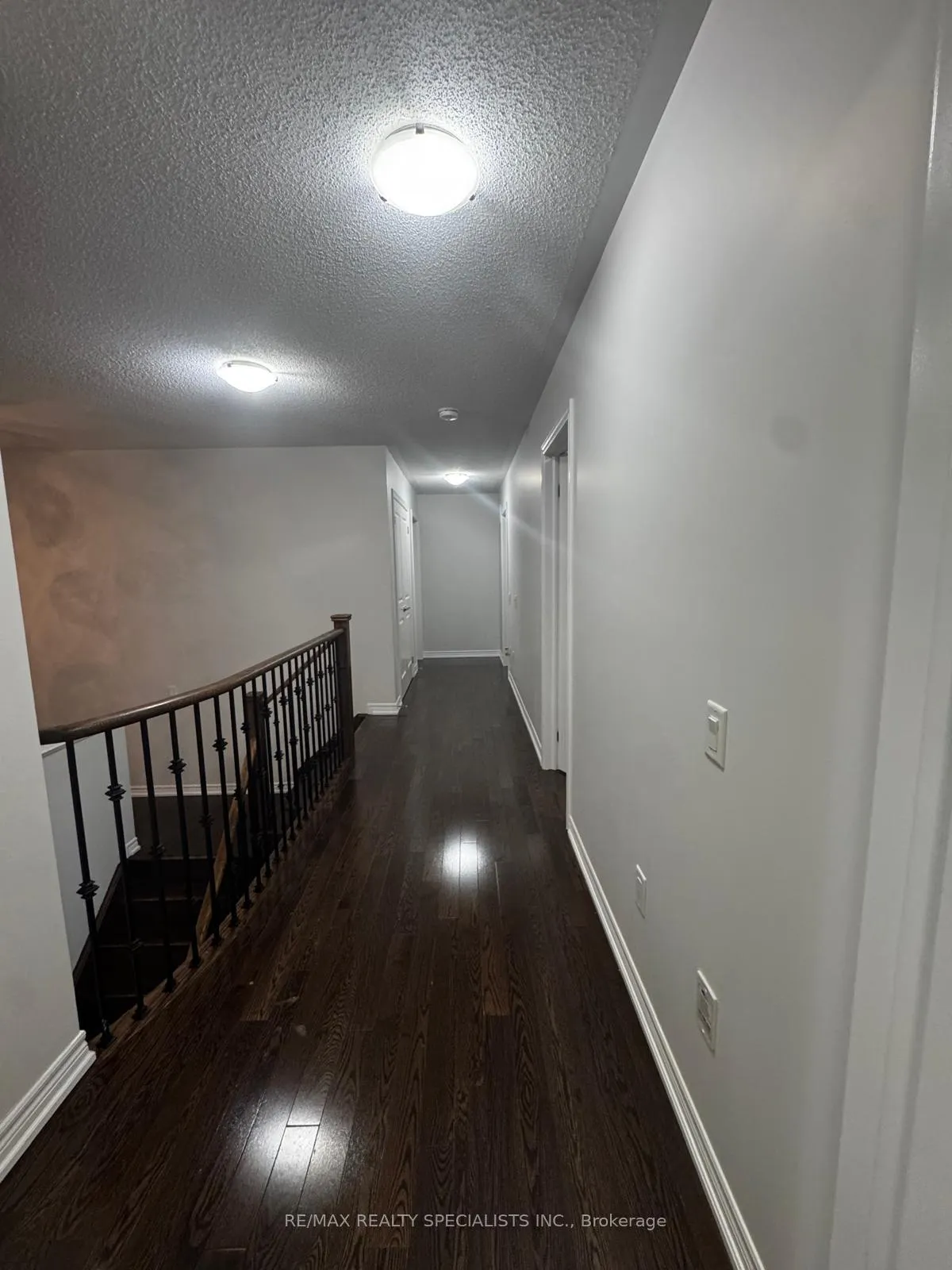 Photo 20 of 46 Valley Drive, Brampton, Snelgrove — HOMEH