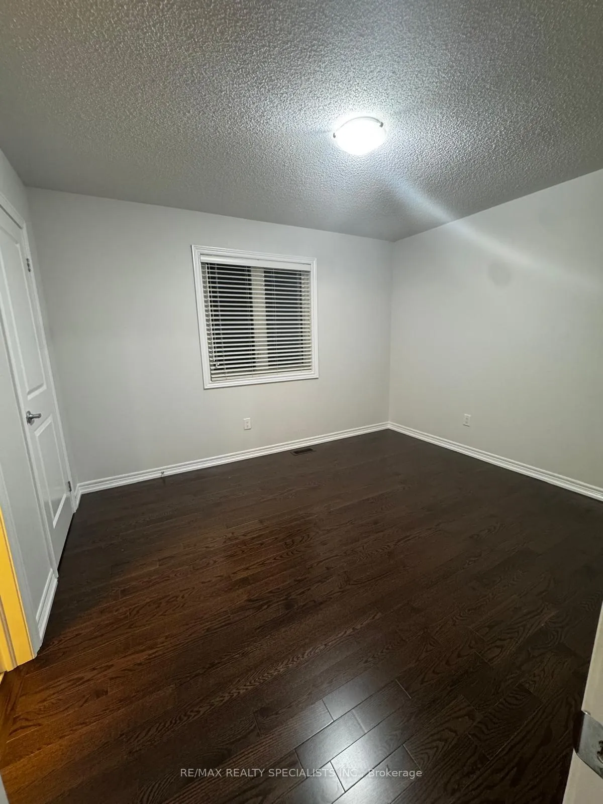 Photo 21 of 46 Valley Drive, Brampton, Snelgrove — HOMEH