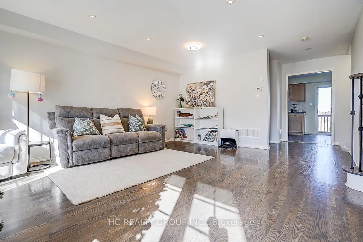 Photo 20 of 20 Prince Charles Way, Markham, Berczy — HOMEH