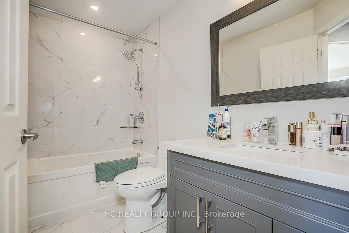 Photo 36 of 20 Prince Charles Way, Markham, Berczy — HOMEH