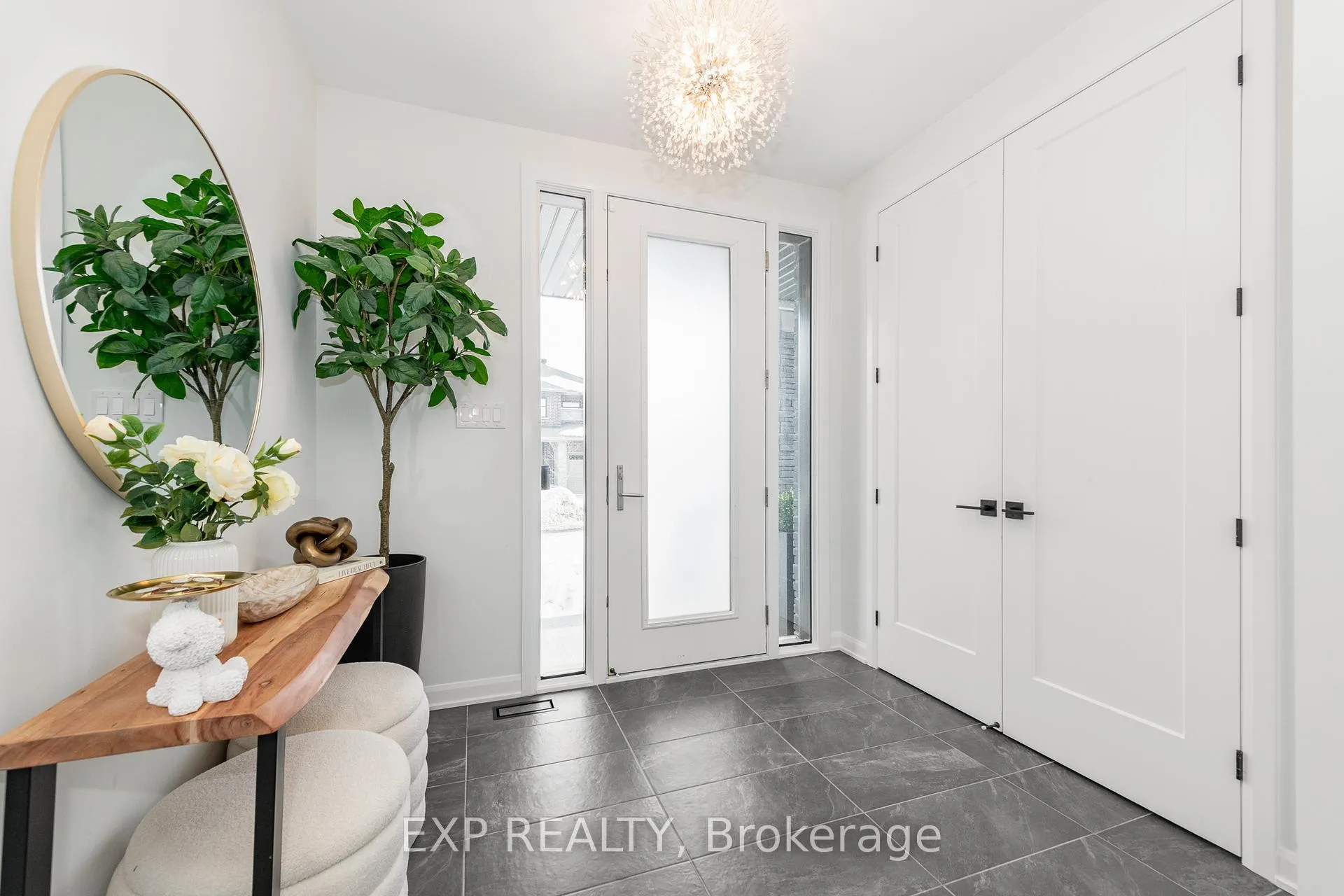 Photo 4 of 35 Jetty Drive, Ottawa, Mahogany Community — HOMEH