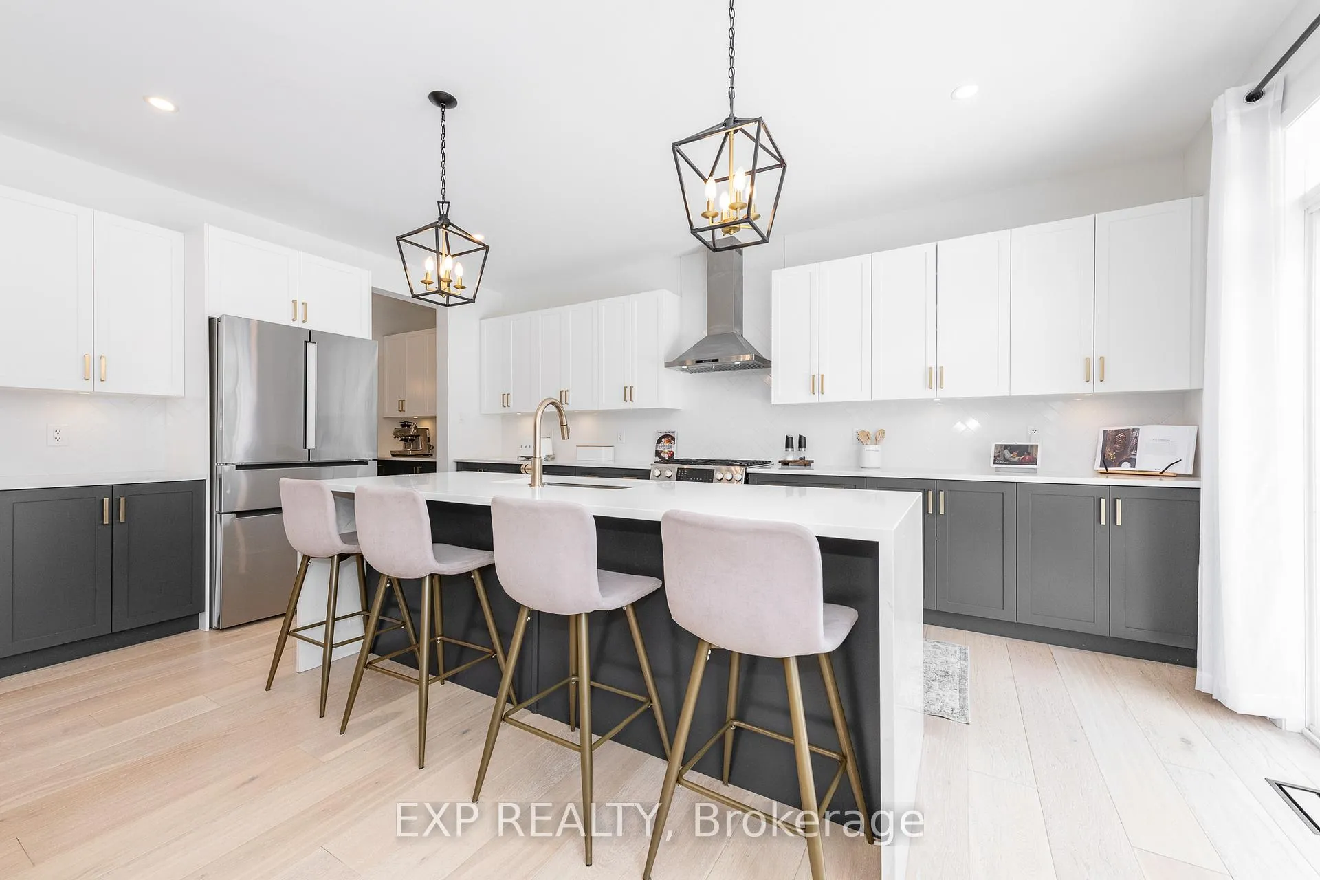 Photo 8 of 35 Jetty Drive, Ottawa, Mahogany Community — HOMEH