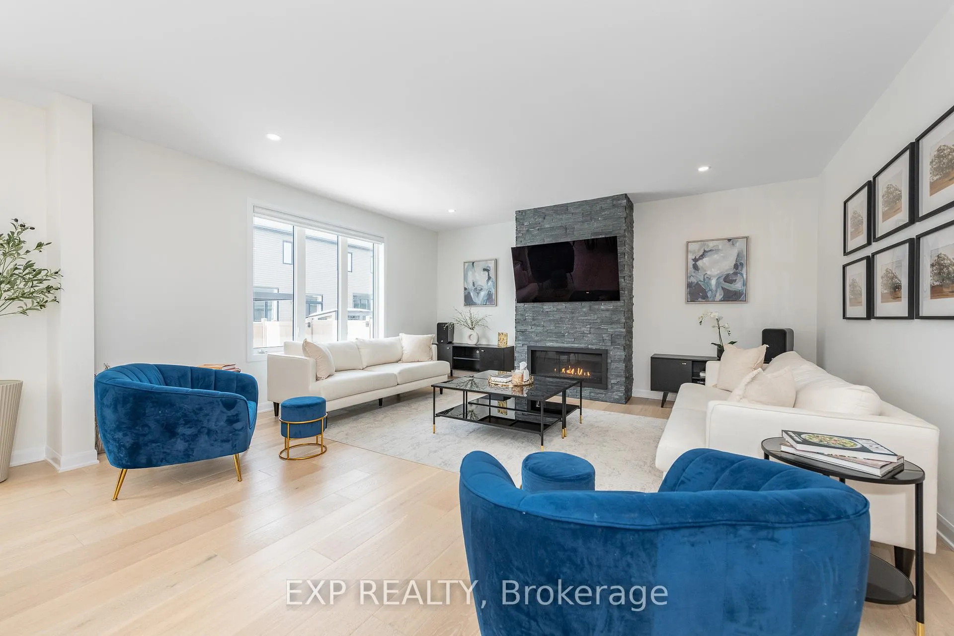 Photo 15 of 35 Jetty Drive, Ottawa, Mahogany Community — HOMEH