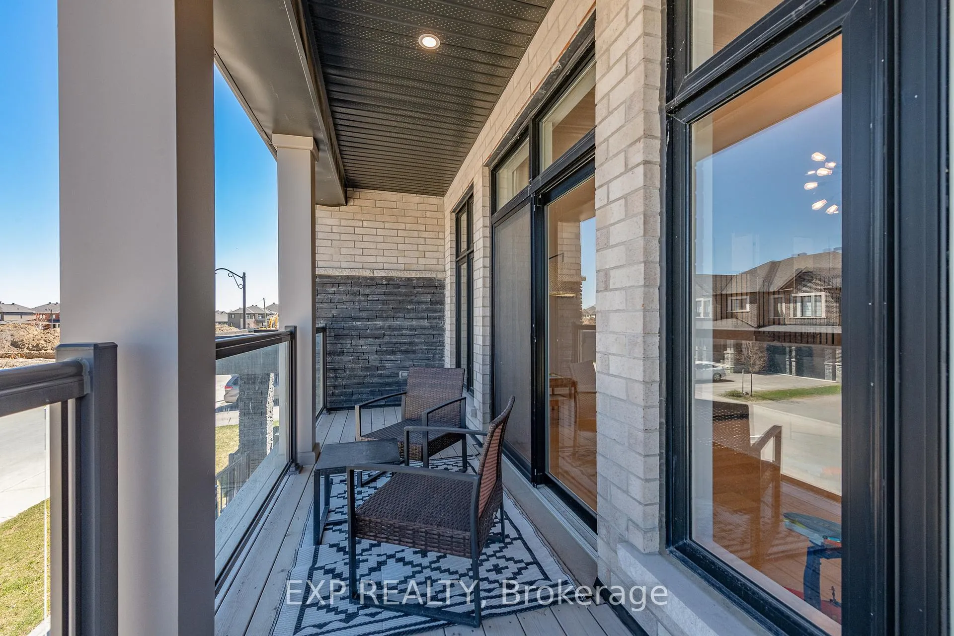 Photo 22 of 35 Jetty Drive, Ottawa, Mahogany Community — HOMEH