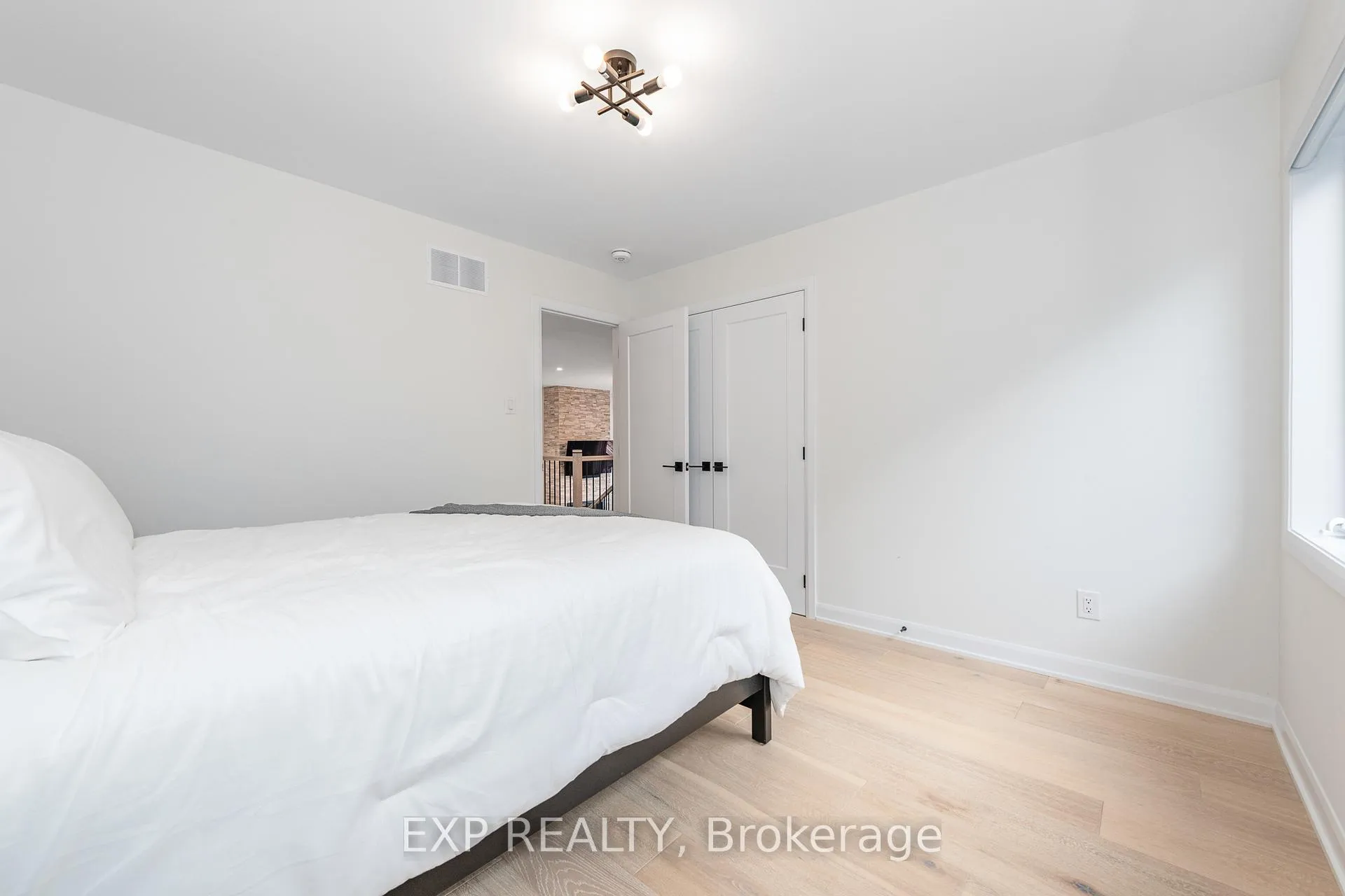Photo 37 of 35 Jetty Drive, Ottawa, Mahogany Community — HOMEH