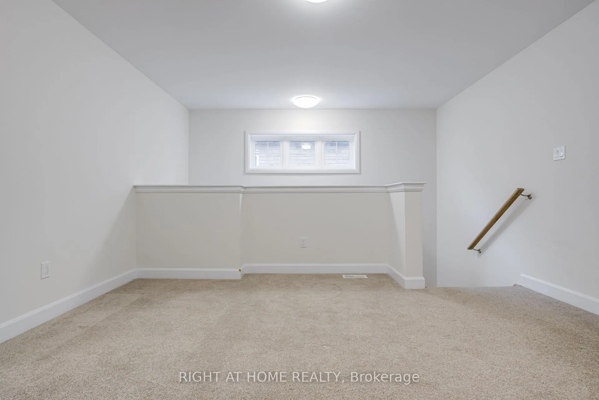 Photo 42 of 520 Clayton Avenue, Peterborough, Monaghan Ward 2 — HOMEH