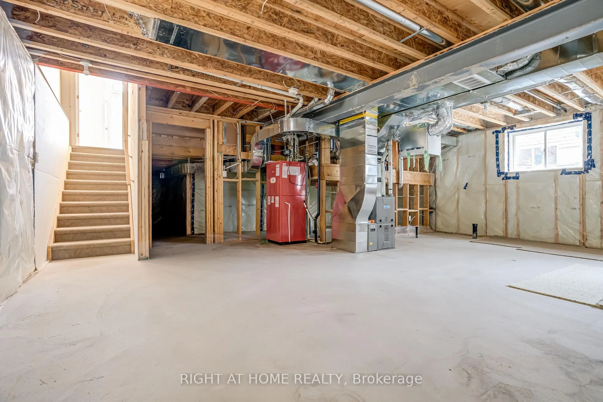 Photo 47 of 520 Clayton Avenue, Peterborough, Monaghan Ward 2 — HOMEH