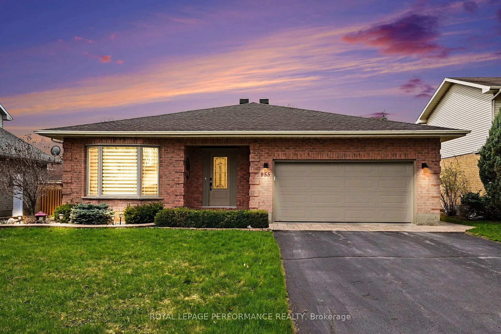 Photo 1 of 855 Kenyon Crescent, Cornwall — HOMEH