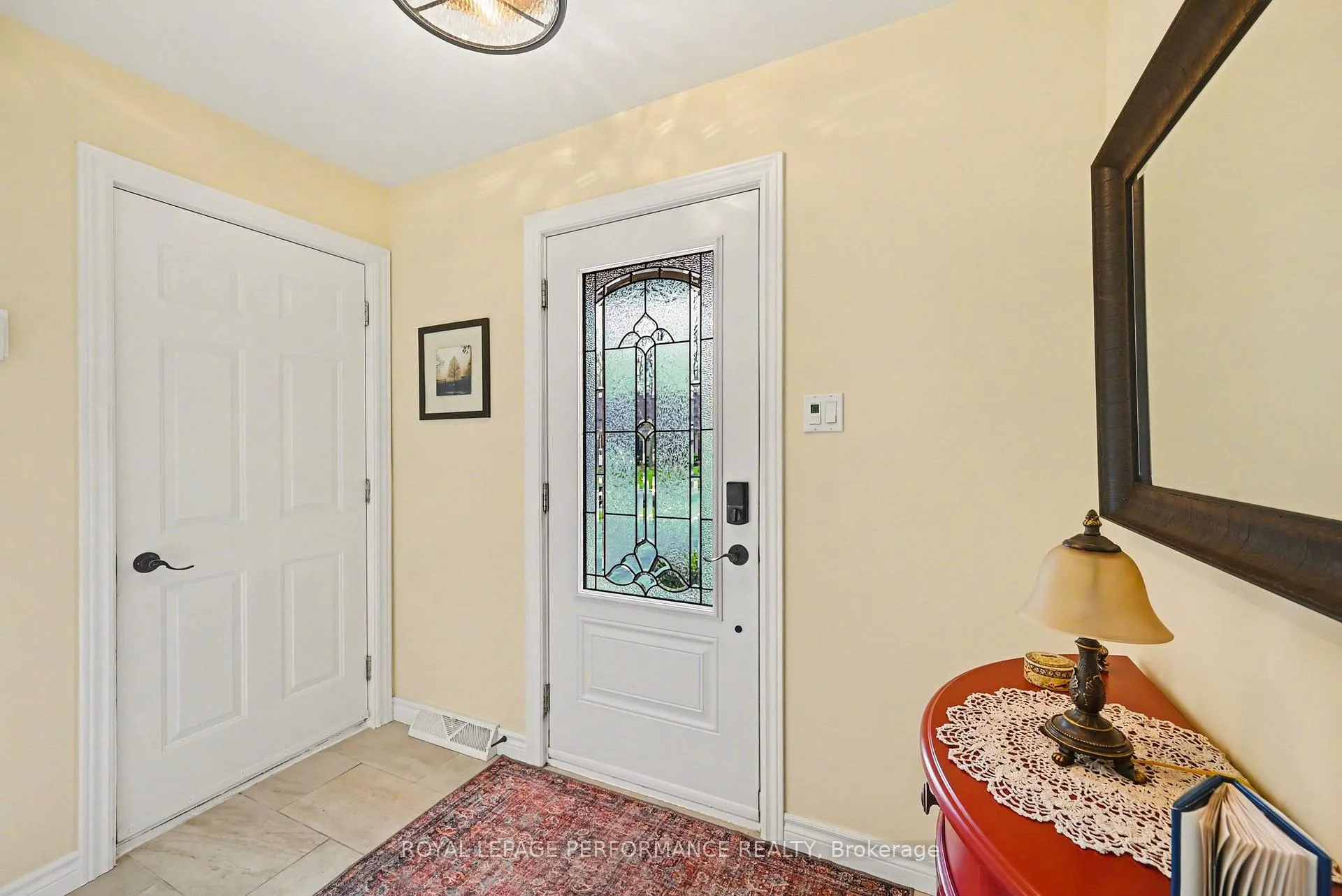 Photo 4 of 855 Kenyon Crescent, Cornwall — HOMEH