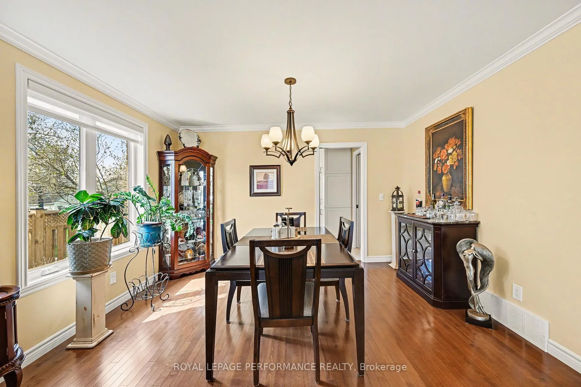 Photo 9 of 855 Kenyon Crescent, Cornwall — HOMEH