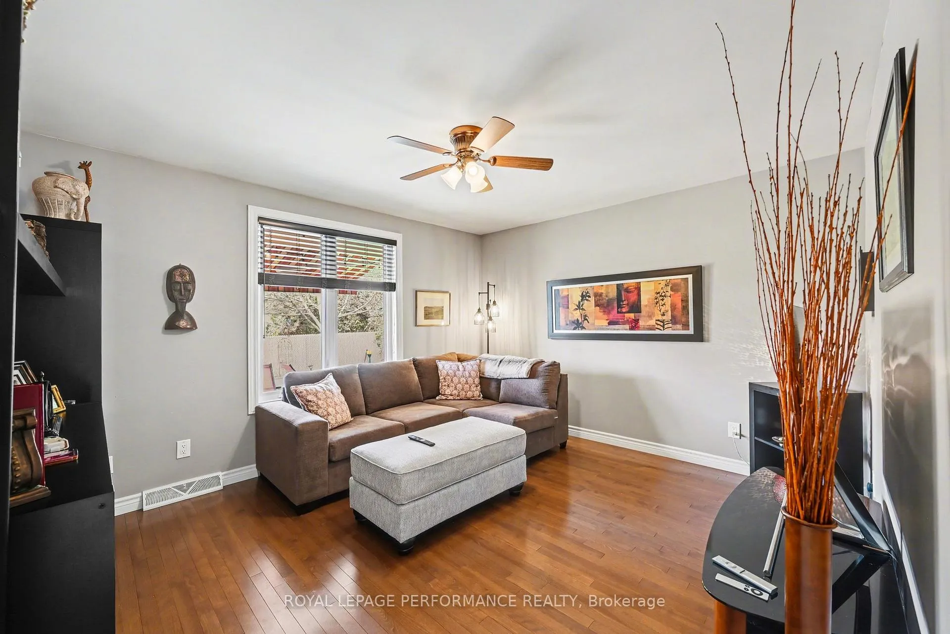 Photo 18 of 855 Kenyon Crescent, Cornwall — HOMEH