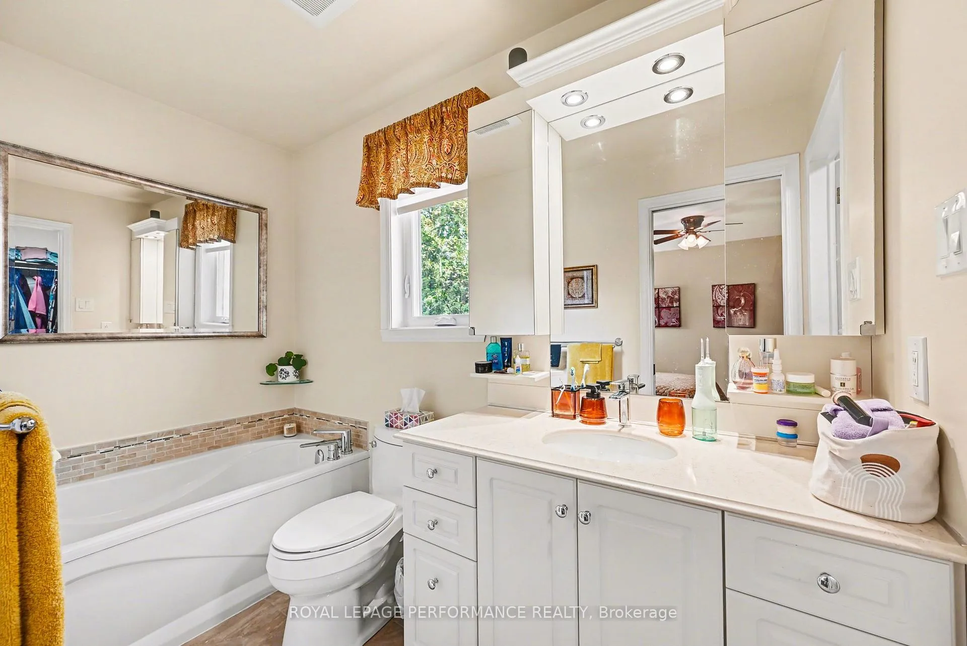 Photo 23 of 855 Kenyon Crescent, Cornwall — HOMEH