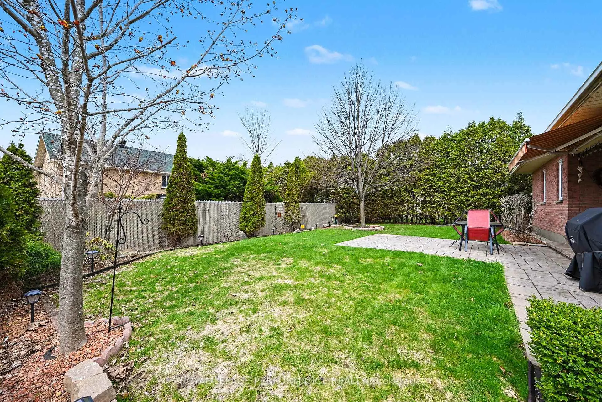 Photo 31 of 855 Kenyon Crescent, Cornwall — HOMEH