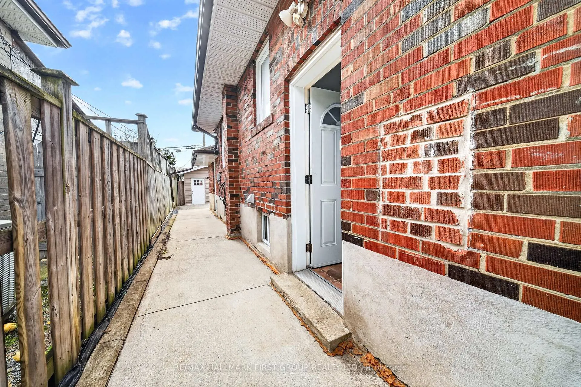Photo 28 of 50 Gilroy Drive, Scarborough, Dorset Park — HOMEH