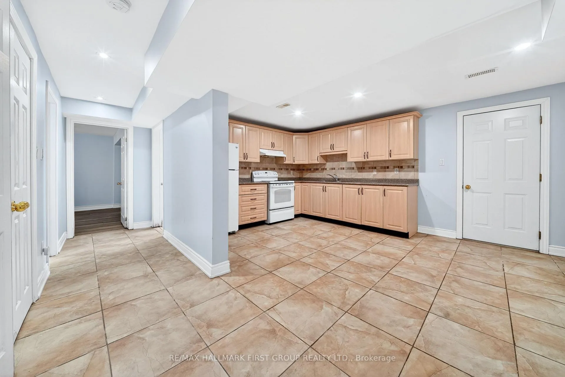 Photo 30 of 50 Gilroy Drive, Scarborough, Dorset Park — HOMEH