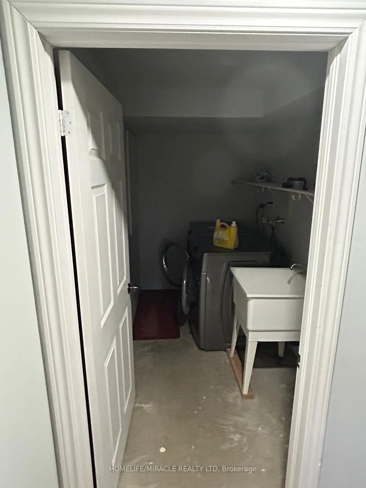Photo 14 of 137 Oatfield Road, Brampton, Sandringham-Wellington — HOMEH