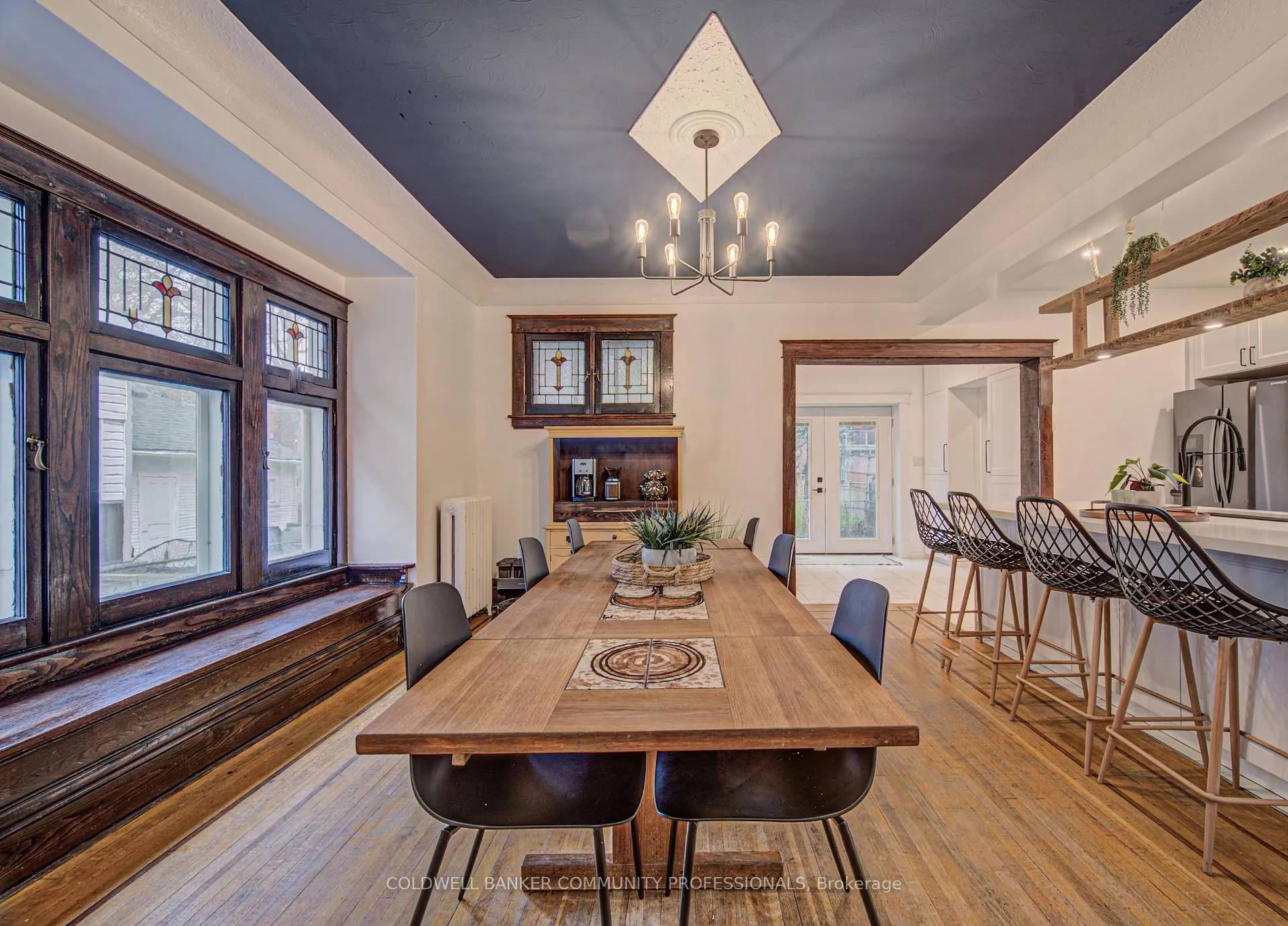Photo 9 of 114 Prospect Street S, Hamilton, Stipley — HOMEH