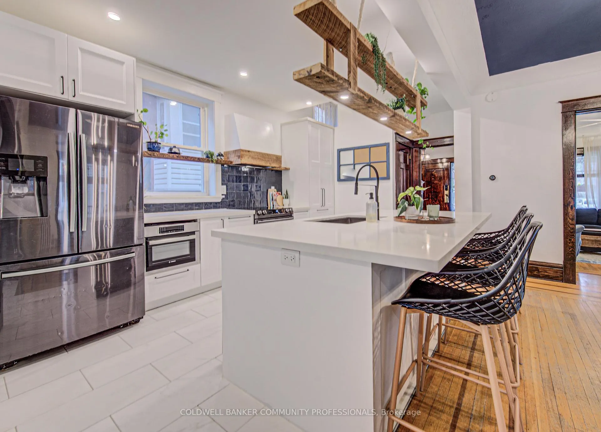 Photo 11 of 114 Prospect Street S, Hamilton, Stipley — HOMEH