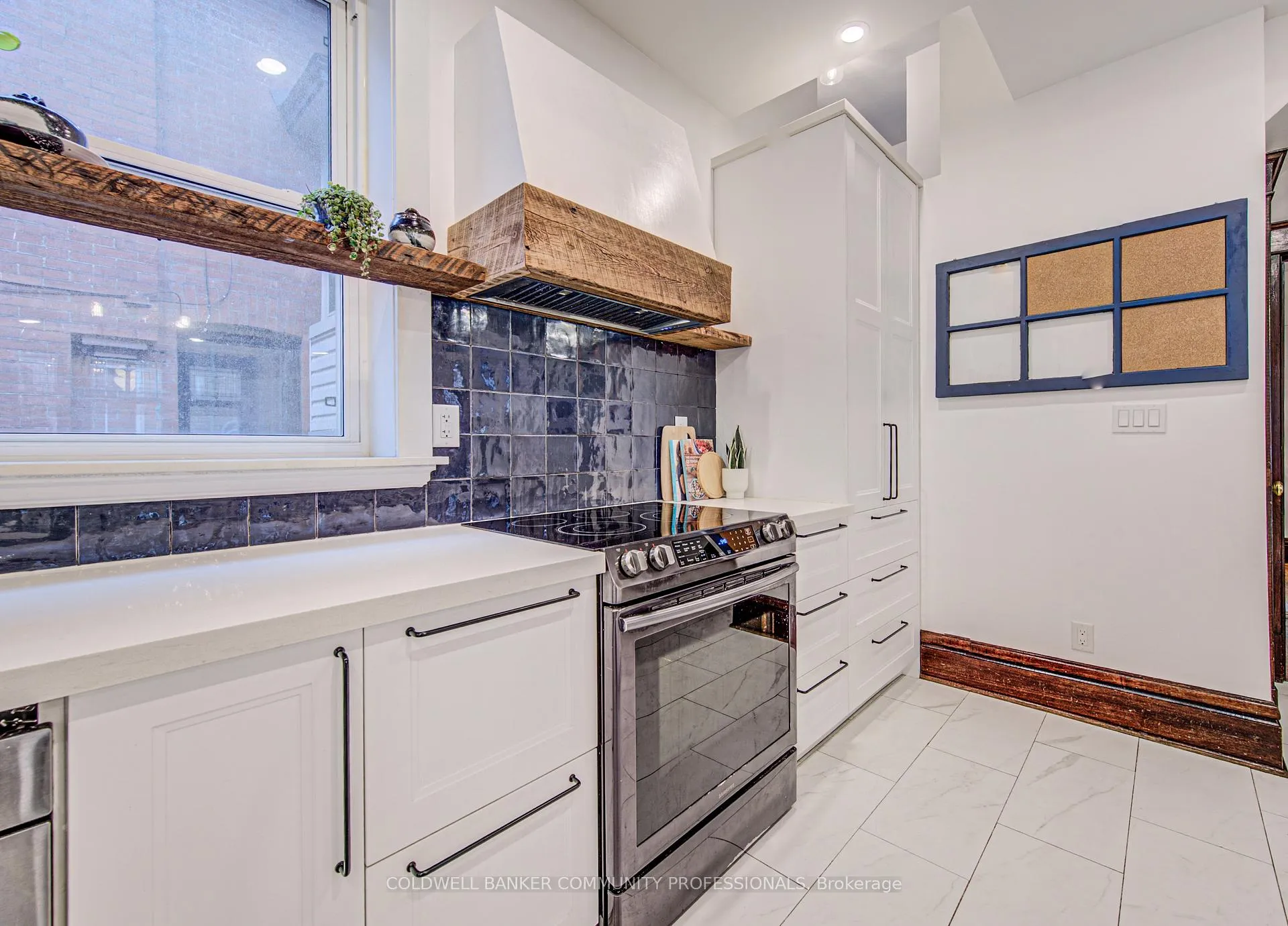 Photo 15 of 114 Prospect Street S, Hamilton, Stipley — HOMEH
